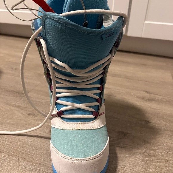 Burton Women’s Coco Sz 10 Snowboard Boots - Picture 2 of 11